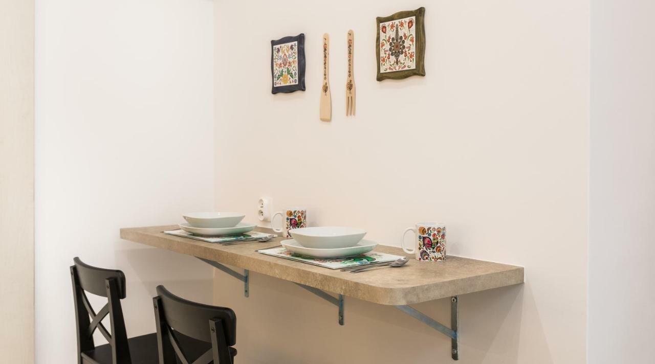 Rentplanet - Apartament Topolowa Cracovia Esterno foto